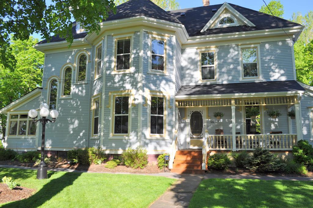 Summerside Inn Bed And Breakfast Bagian luar foto